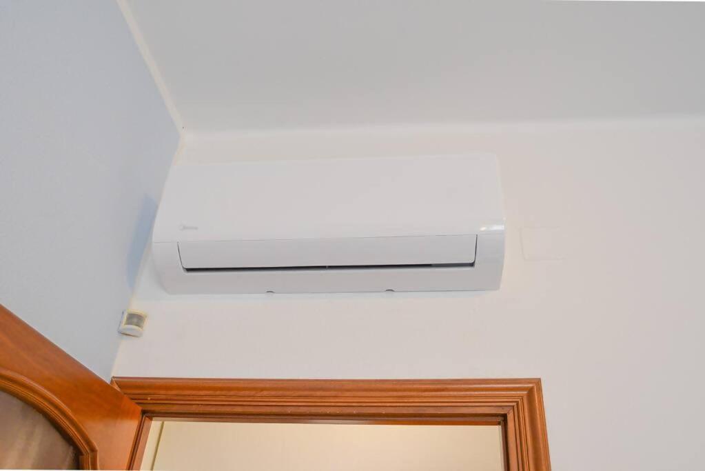Apartamento Larte Al Mare Vicino Spiaggia Con Ac E Wifi Savona Exterior foto